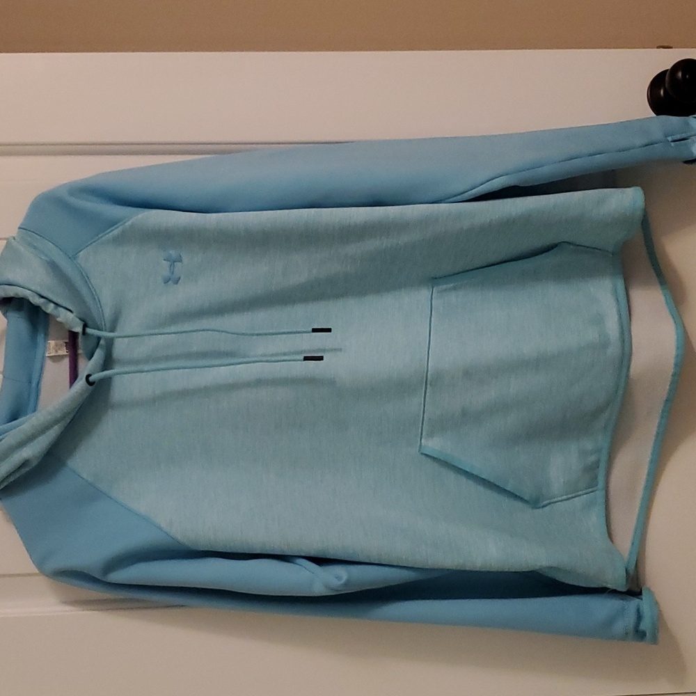 Fleece hooded sweatahirt